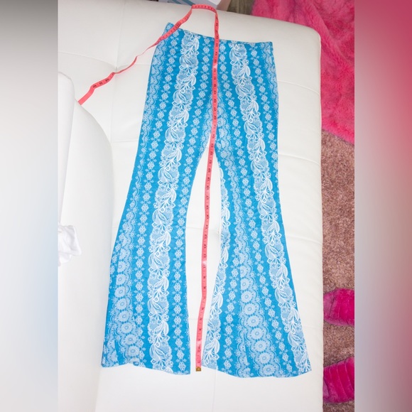 Better Be | Two Piece Outfit | Light Blue & White w designs | Small - Picture 11 of 14